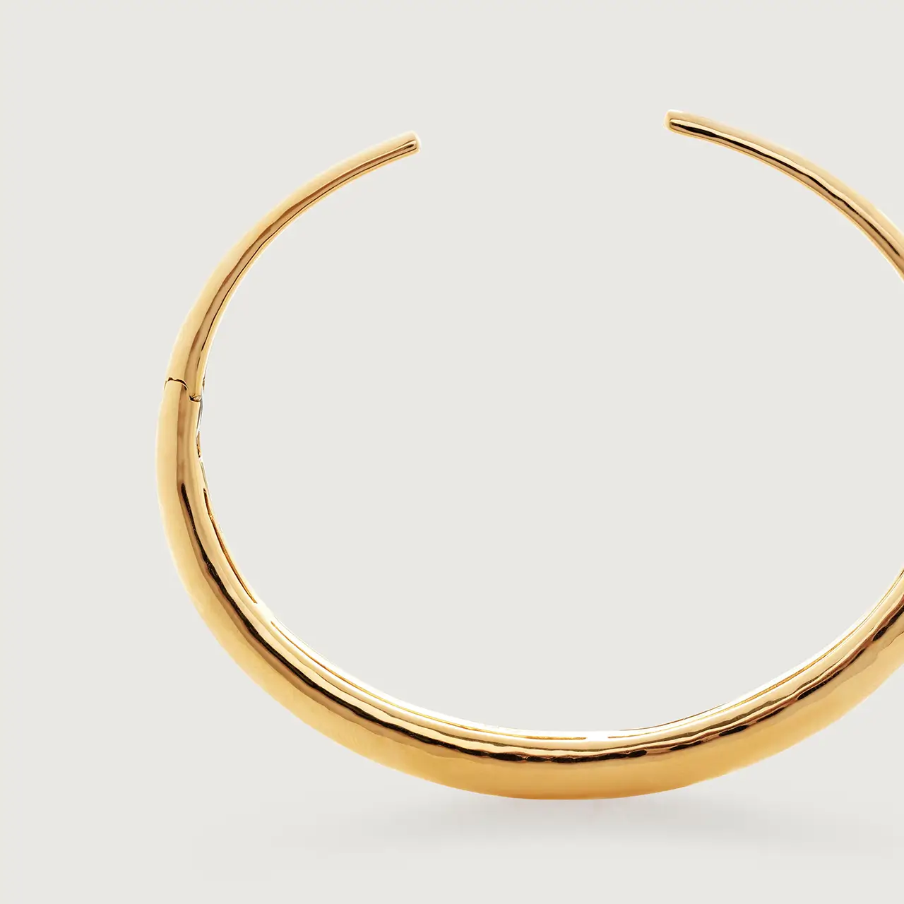 Arch Gold Cuff - Image 3