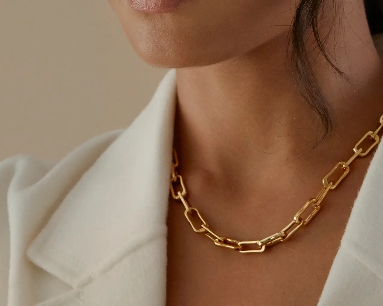 ⁦Nada Charm Necklace⁩ - الصورة ⁦2⁩